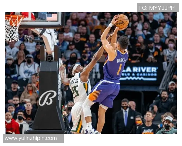 最新战报：布克全场高光瞬间集锦