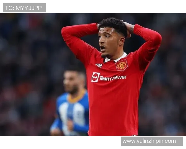 曼联与明星传出绯闻引发关注 球队内外掀起轩然大波